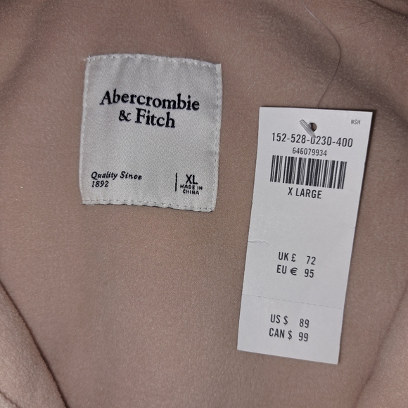 A&F Sherpa Jacket - Picture 2 of 3